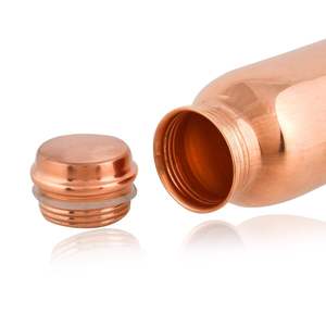 Bouteille d'eau en cuivre pur avec deux verres à boire, ensemble cadeau bien-être ayurvédique haut de gamme, réutilisable, anti-fuite - Product Image 3