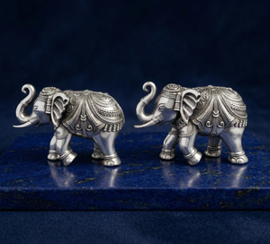 Paire d'idoles en laiton plaqué argent oxydé 999 faites à la main, en forme de trompe d'éléphant, 100% laiton, 10,5 x 5 x 7,5 cm, 450 g, Hathi Jodi traditionnel - Product Image 5