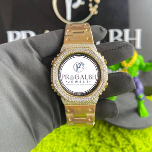 นาฬิกา Pragalbh Jewels ประดับเพชรหรูหรา สไตล์ฮิปฮอป ตัวเรือนทองคำประดับเพชรแบบ Pavé นาฬิกาควอตซ์ นาฬิกาโมอิสซาไนต์ - Product Image 4
