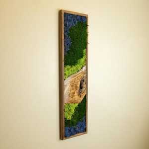 Panel de Arte Mural de Madera Natural con Musgo y Resina Epoxi, Decoración de Musgo Preservado Hecha a Mano, Arte Mural Vertical con Marco de Madera Inspirado en el Bosque Rústico - Product Image 6