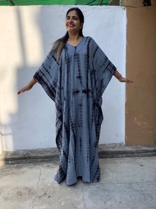 Kaftans floraux de qualité supérieure 100 % coton biologique tissé respectueux de l'environnement, taille naturelle, matière douce, agréable pour la peau, longueur ras du sol - Product Image 5