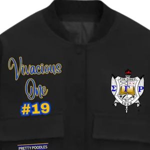 Veste Courte Sigma Gamma Rho Personnalisée pour Sororité Grecque, Légère, Zippée, Style Décontracté, Streetwear, Mode Sportive, Vente en Gros, OEM - Product Image 3