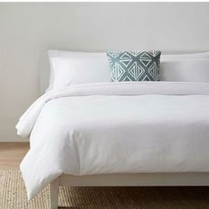 Coussin décoratif carré à motif géométrique, design minimaliste et surpiqué, best-seller, en vente - Product Image 3