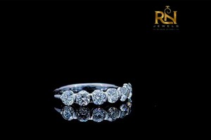 Anillo de Boda de Oro Sólido con Media Eternidad de 7 Diamantes Redondos Cultivados en Laboratorio, Joyería Apilable para Mujer, Venta al por Mayor OEM ODM - Product Image 5