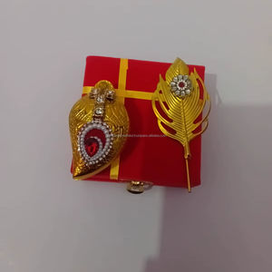 Boîte de sindoor au design bohème doré, bâtonnets de Tilak incrustés de pierres, coffret cadeau pour Diwali - Product Image 1