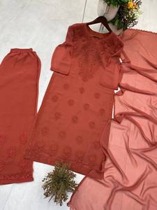 ชุดคุर्ติปัลลาซโซ่ปักลายพร้อมผ้าคลุมไหล่ผ้าไหมวิสโคสแท้สำหรับผู้หญิง สไตล์ชาติพันธุ์ เหมาะสำหรับใส่ไปเที่ยวชายหาด - Product Image 5