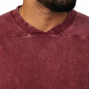 Camiseta de Hombre con Lavado Ácido, 100% Algodón, Diseño Nuevo, Corte Casual y Regular, Color Sólido, Teñido Liso, Hecha en Pakistán - Product Image 2