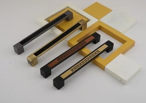 Manija de Puerta de Diseño Moderno, Tirador Metálico para Puerta Principal, Manija para Cajón de Gabinete, Herrajes para Decoración del Hogar - Product Image 2