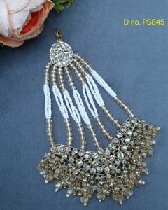 Accessoires de cheveux de créateur Pasa, coiffe latérale ornée de cristaux et de perles, bijoux ethniques indiens multicouches pour mariage. - Product Image 3