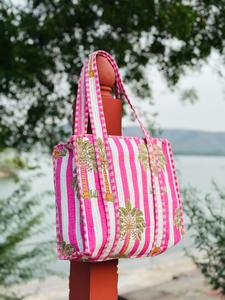 กระเป๋าโท้ทผู้หญิงลายดอกไม้สีชมพู กระเป๋าช้อปปิ้งแบบใช้ซ้ำได้ ความจุขนาดใหญ่ กระเป๋าผ้าทำมือสะพายไหล่ OEM - Product Image 3