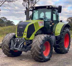 Tractor Agrícola Claas AXION 920 de 220HP, 4WD, Transmisión por Engranajes, Alto Rendimiento, Diésel, para Trabajo Pesado, Apto para Exportación - Product Image 2
