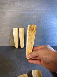Cuchara de zapatos de madera de fresno hecha a mano, pequeña, tamaño de viaje, compacta, ayuda portátil para ponerse la ropa y los zapatos - Product Image 6