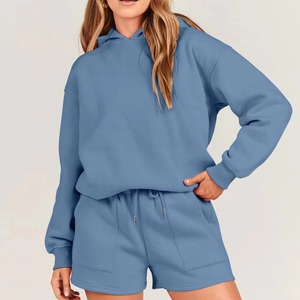 Ensemble short et sweat à capuche bleu pour femme, coupe ample, décontracté, deux pièces, logo personnalisé, couleur unie, printemps-été - Product Image 3