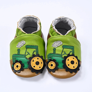 Zapatos de Cuero para Bebé con Logotipo Personalizado, Diseño Moderno con Borde Festoneado, Construcción Premium a Medida, Venta al Por Mayor de Fábrica en Sialkot - Product Image 3