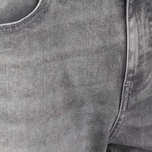 Jeans ajustados para hombre con personalización de marca, lavado oscuro, corte recto, estilo vintage, suministro al por mayor - Product Image 3