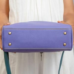 กระเป๋าสะพายข้างหนังวัวแท้ลายดอกไม้สีน้ำตาลสำหรับผู้หญิงซิปปิดแบบซิปเดียวสไตล์วินเทจสำหรับฤดูร้อน - Product Image 4