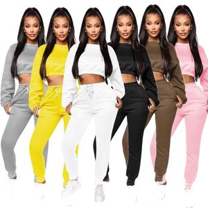 Top corto para mujer, sudadera, chándales, logotipo de diseño personalizado, chándales para correr de alta calidad para mujer - Product Image 1