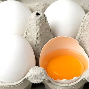 Huevos Blancos de Primera Calidad - Product Image 1