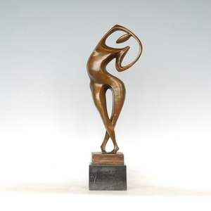 Sculpture moderne en aluminium coulé façonnée par la surface des ombres et de la lumière, pour un dialogue artistique raffiné et une contemplation artistique. - Product Image 1
