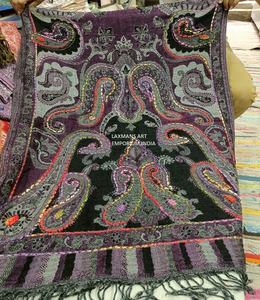 Bufandas de Lana Fina de Diseño con Bordado a Mano, Chales Largos de Moda Unisex 80x200cm para Invierno, Venta al Por Mayor desde India - Product Image 4