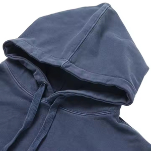 Sweat-shirt à capuche uni pour homme en coton, confortable et chaud pour l'hiver, style décontracté et urbain - Product Image 4