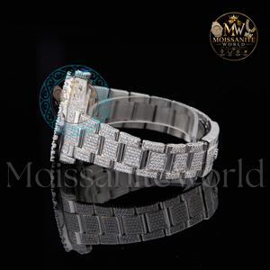 Montre de luxe pour homme Moissanite World Diamond Watch 42 mm en acier inoxydable, analogique à quartz, avec verre saphir et fermoir déployant - Product Image 2