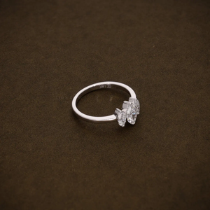 Anillo de tres piedras con diamante cultivado en laboratorio de corte marquesa de alta calidad, certificado VVS2, oro de 14K y 18K, anillo de aniversario o promesa para mujer - Product Image 2