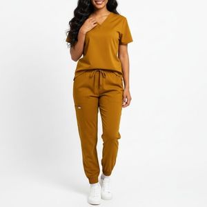 Conjunto de Uniforme Médico para Mujer, Pantalones de Algodón y Poliéster Color Durazno con Bolsillos y Cintura Ajustable con Cordón - Product Image 3