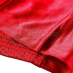 Maillot américain fabriqué en tissu respirant conçu pour garder les joueurs au frais et au sec pendant les matchs intenses - Product Image 4