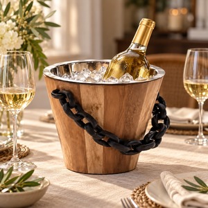 Cubo de Hielo de Metal Negro con Acabado Brillante y Asa de Cadena, Elegante Contenedor para Bebidas, Enfriador de Vino Duradero para Bodas y Fiestas, Soporte para Botellas de Bar - Product Image 1