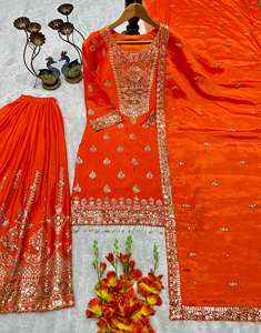 Salwar Kameez brodé orange avec dupatta pour femmes |   Ensemble de vêtements pakistanais pour mariage et fêtes, richement orné de zari et de sequins - Product Image 6