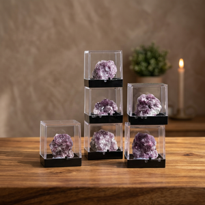 Spécimen minéral de LEPIDOLITE en cristal naturel magnifique, en boîte de présentation, forme irrégulière, décoration Feng Shui pour la maison, le bureau et le lieu de travail - Product Image 3