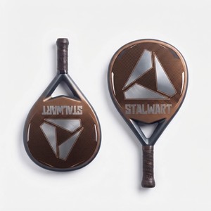 Raquette de pickleball Stalwart, forme standard, sans bordure, 40 trous, légère, noyau en nid d'abeille de 13,4 mm, poignée antidérapante, entraînement pour adultes - Product Image 5