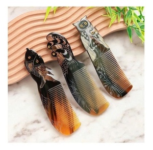 Peine de cuerno de buey natural hecho a mano, herramienta antiestática para el cuidado del cabello, para masaje del cuero cabelludo, diseño tradicional de dientes finos para el cuidado diario - Product Image 1