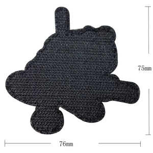 Écussons en caoutchouc PVC 3D à marque privée, design en relief durable, forme personnalisée, approvisionnement en gros OEM pour les grossistes et importateurs de vêtements de sport - Product Image 5