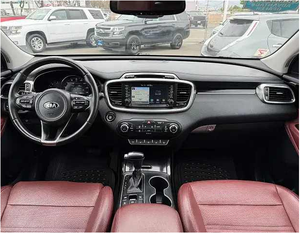 Kia Sorento SX V6 AWD 2017 légèrement usagée en bon état - Product Image 3