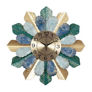 Horloge murale silencieuse Mid-Century Modern Sunburst en métal doré et bleu, à piles, pour décoration de salon - Product Image 3
