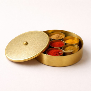 Producto Popular: Saleros de Latón para Especias y Pimienta, Marca World Craft Impex, Diseño Artesanal de Alta Calidad por HF CRAFTS - Product Image 4