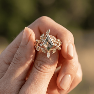 Green Crystal Kite <b>Moss</b> <b>Agate</b> Leaf Engagement <b>Ring</b> Botanical Wire Frame Boho Bridal Jewelry OEM Factory Wholesale Designer Piece - Product Image 3