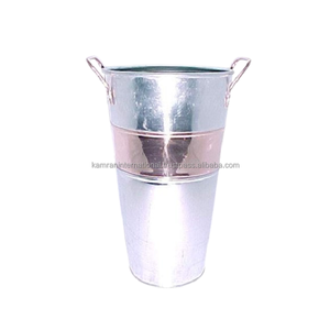 Juego de diseñador de latas de leche de metal de 2 piezas con mango de madera para accesorios de granja de leche - Product Image 6