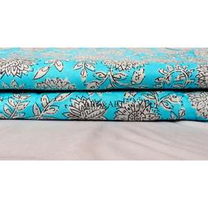 Tela de Algodón 100% Estampada a Mano con Diseños Tradicionales Indios, Prendas y Textiles Hechos por Artesanos en Muchos Colores - Product Image 1