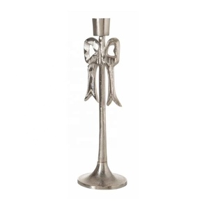 Support de bougie moderne en aluminium argenté avec nœud en ruban, élégant chandelier métallique contemporain pour la décoration de table de mariage - Product Image 2