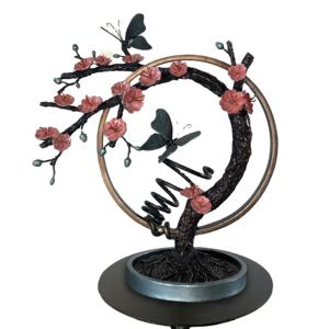 Porte-bouteilles en fer forgé motif fleur de pêcher, sculpture artisanale, décoration d'intérieur personnalisable, présentoir au design élégant, artisanat de luxe - Product Image 1