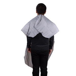 Capes de Coiffure Professionnelles en Polyester 100% pour Barbiers, Modèle Uni Unisexe pour Adultes - Product Image 2