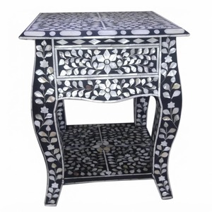Taburete moderno redondo con incrustaciones de hueso, mesa auxiliar artesanal con patrón en zigzag, mesa decorativa de madera de lujo personalizada para sala de estar u hotel - Product Image 6