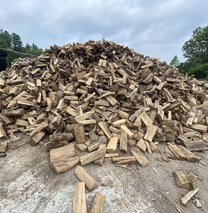 Bois de chauffage séché au four, meilleur fournisseur, bûches de chêne de qualité supérieure, teneur en humidité de 18 %, bois de chauffage en hêtre, chêne et pin. - Product Image 1