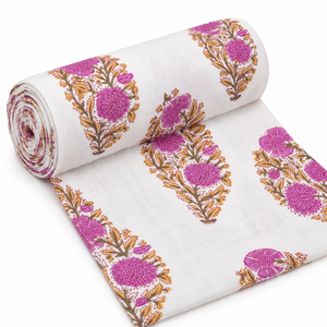 Tissu en voile de coton peigné léger imprimé à la main Pinksa, motif feuilles jaunes et bleues, 90 GSM, Rajasthan - Product Image 2