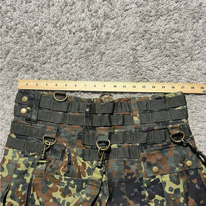 2026 Kilt utilitaire camouflage gris pour homme, avec poches cargo, plissé, pour le travail, à fermeture à boucle et boutons-pression - Product Image 5