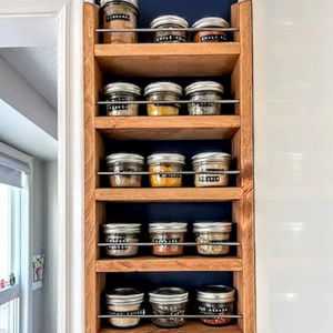 Étagère à épices en bois massif de 11 pouces de large, étroite, à fixer au mur, pour petits espaces, garde-manger et présentation de pots à épices - Product Image 1