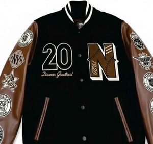 Chaqueta Varsity Premium Personalizada con Mangas de Cuero Marrón, Diseño de Parches Bordados, Cuello Camisero, para Otoño - Product Image 6